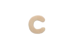 LETRA C 2CM MADERA