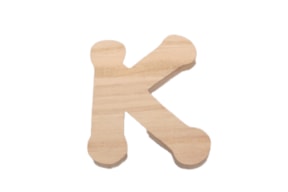 SET 10 LETTERS K 6X7X0.6CM POPLAR WOOD