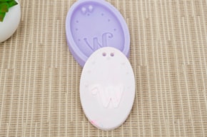 PR * MOLDE SILICONE C/LETRA W 7.5X5.5X1.2CM MLD060