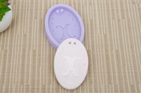 MOLDE SILICONE C/LETRA X 7.5X5.5X1.2CM MLD061